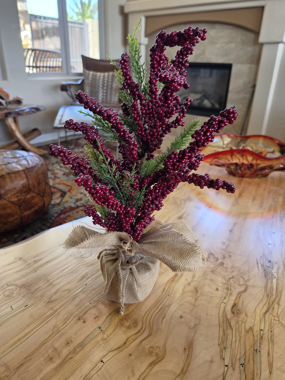 N/A decorative burgundy